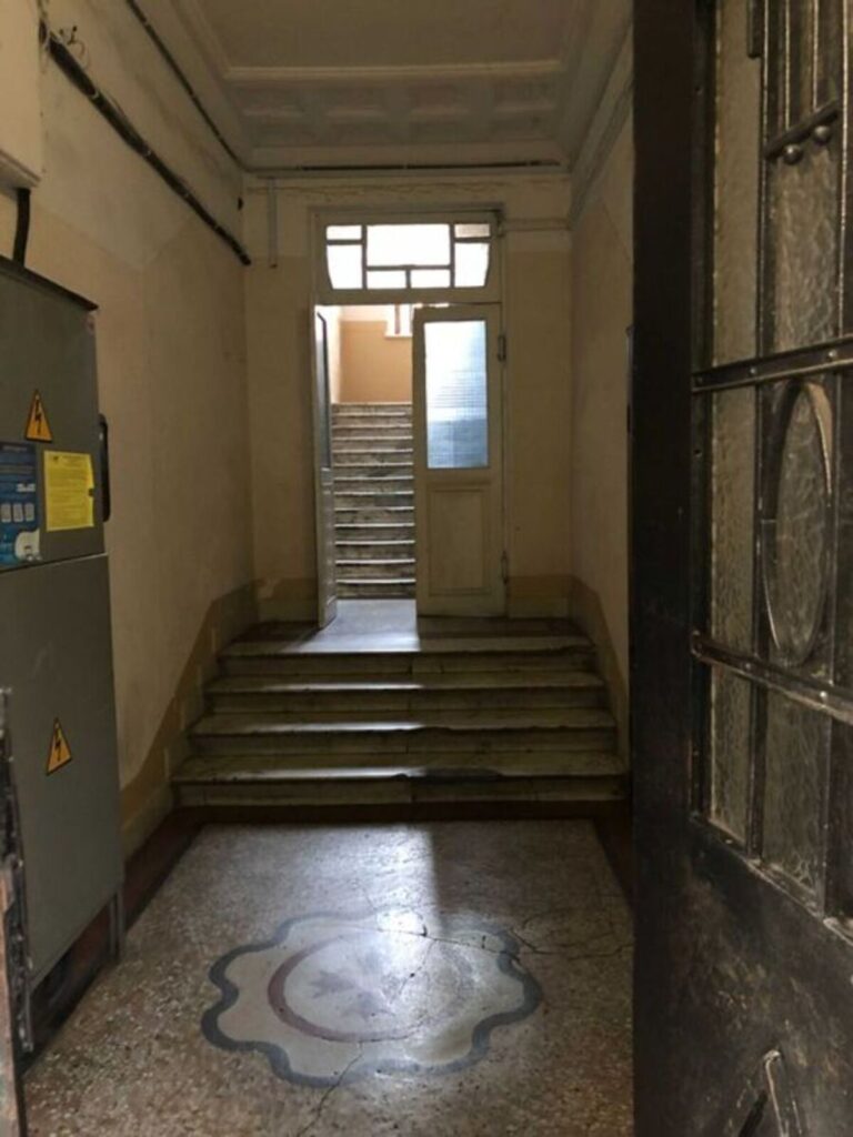 4 кімнатна квартира в центрі, Покровський пров.