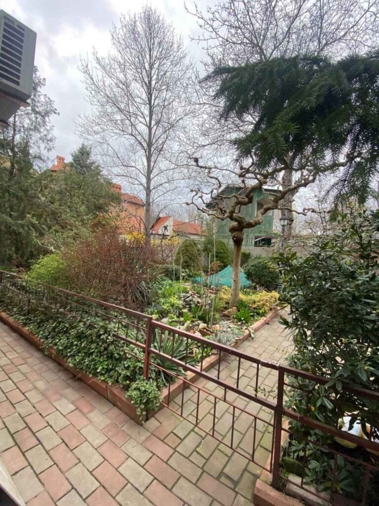 Будинок на вул. Бернардацці в закритому кооперативі