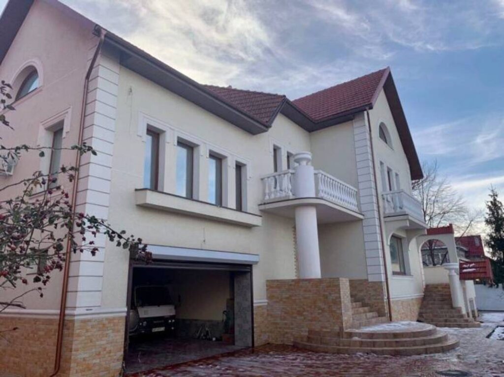 Будинок на 2 провулку Шишкіна