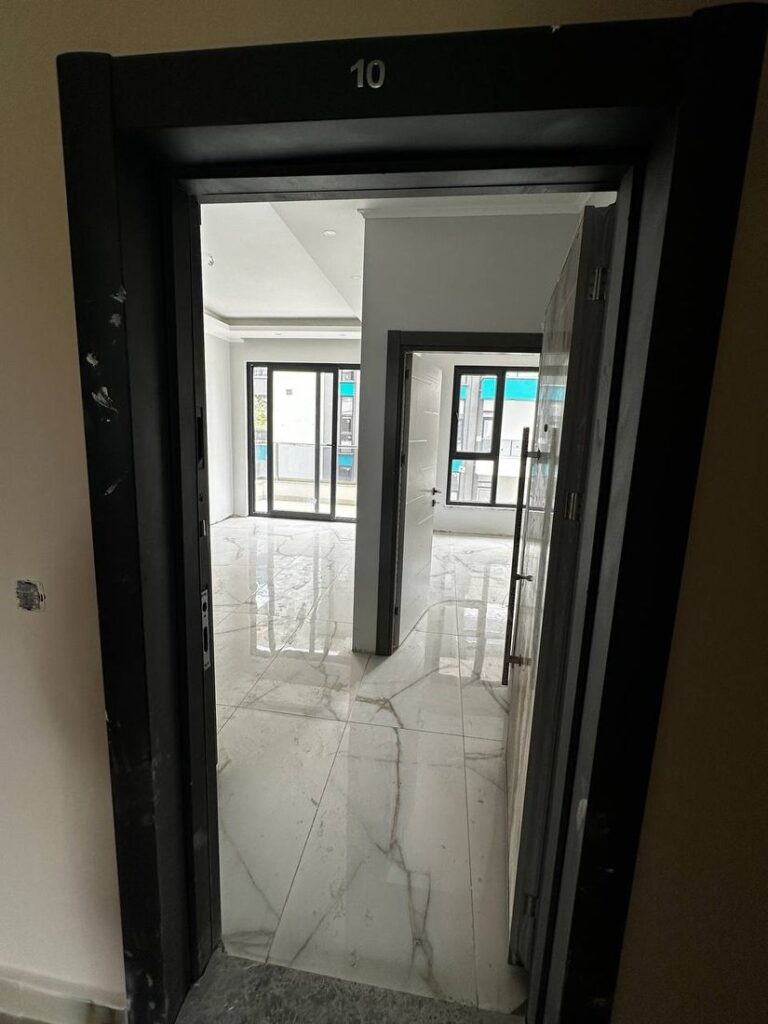 Квартира 1+1 от инвестора в центре Алании, пляж Клеопатра (13400)