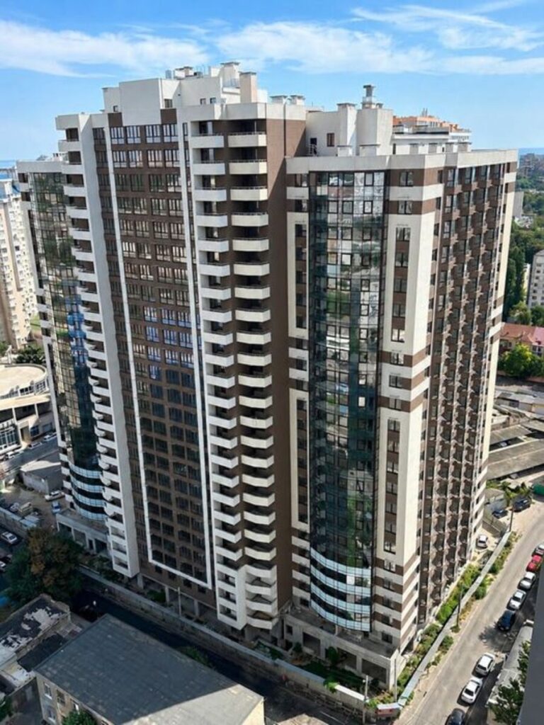 2-кімнатна квартира в ЖК «Удобний» — будинок зданий