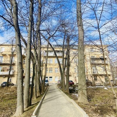 4-кімнатна квартира на пр. Лесі Українки (пр. Гагаріна), район Кіностудії