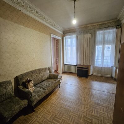 3-кімнатна квартира в історичному будинку біля моря — рідкісна знахідка в центрі Одеси