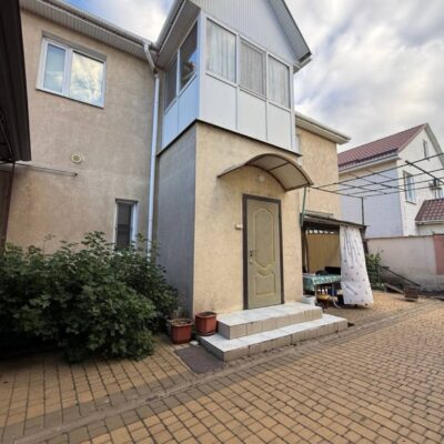 Новий господарський будинок в Чорноморці, Золота Гірка