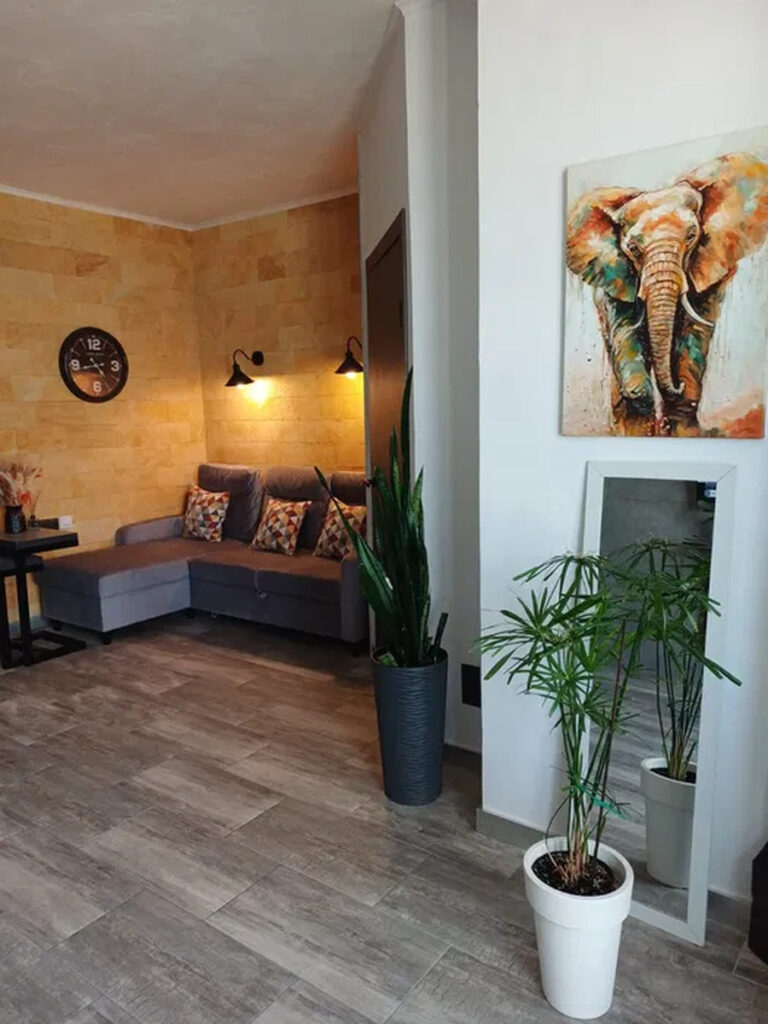 Унікальна дизайнерська євродвокімнатна квартира в стилі LOFT у ЖК «Нова Європа», (вул Паустовського)