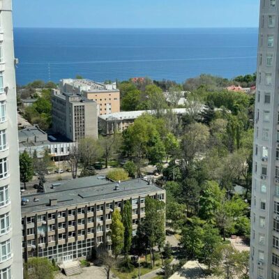2 кімнатна квартира на Французькому бульварі.