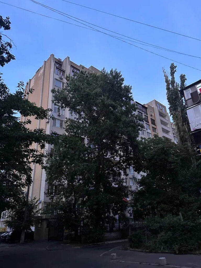 Трьох кімнатна квартира поруч з Аркадією та парком Перемоги