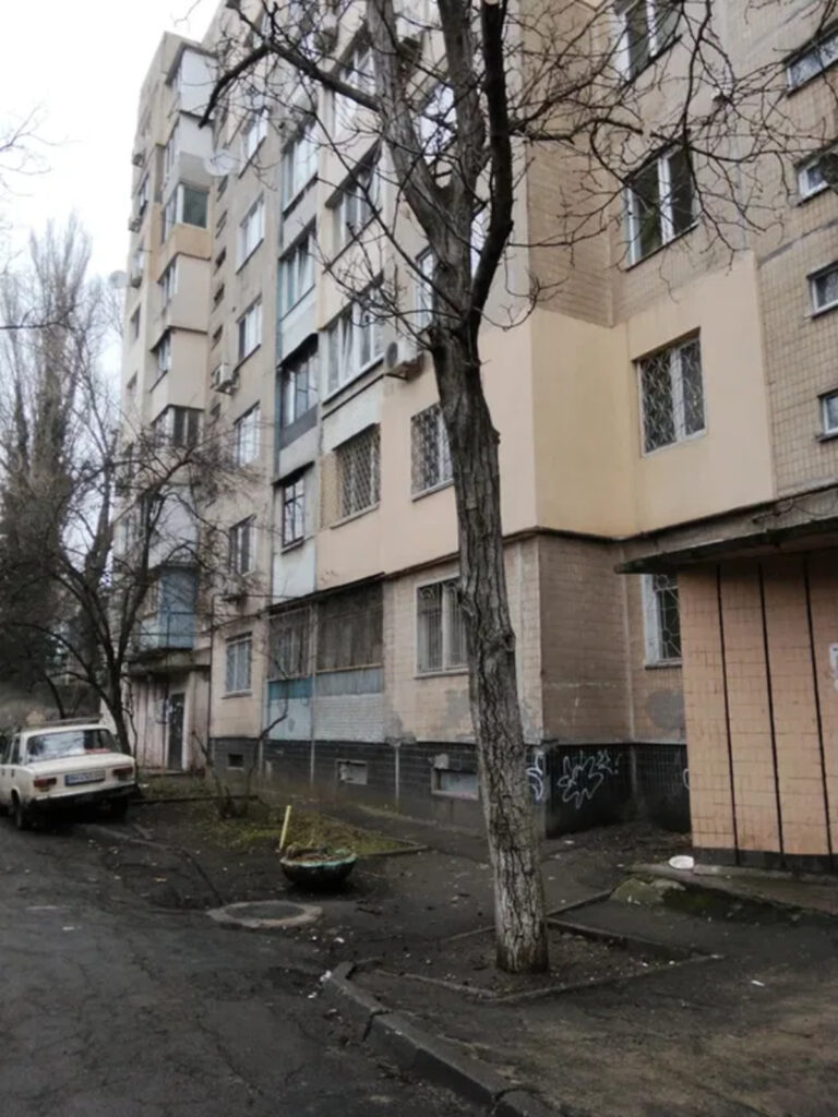Продам однокімнатну квартиру біля Кулікового поля