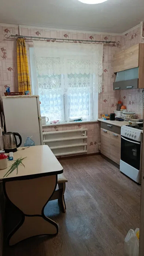 2 кімнатна квартира в центрі Таїрова
