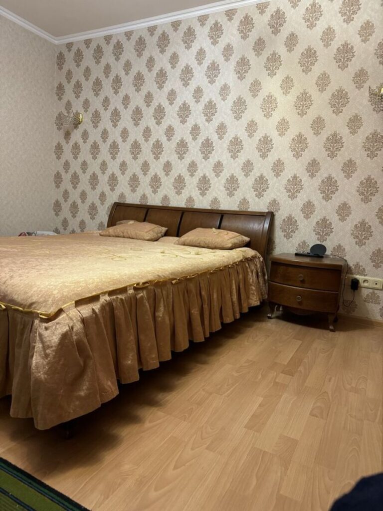 2 кімнатна квартира в Приморському районі.