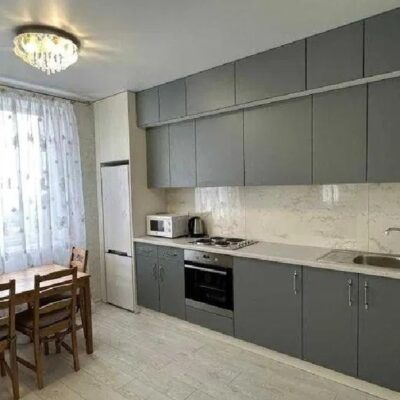 1 кімнатна квартира з ремонтом в ЖК Скай Сіті вул Варненська Київьский район